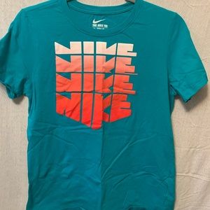 Nike T-Shirt